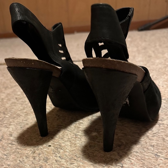 Vince Camuto Open-Toed Strappy Sandal Heels Size 8 - Picture 4 of 7